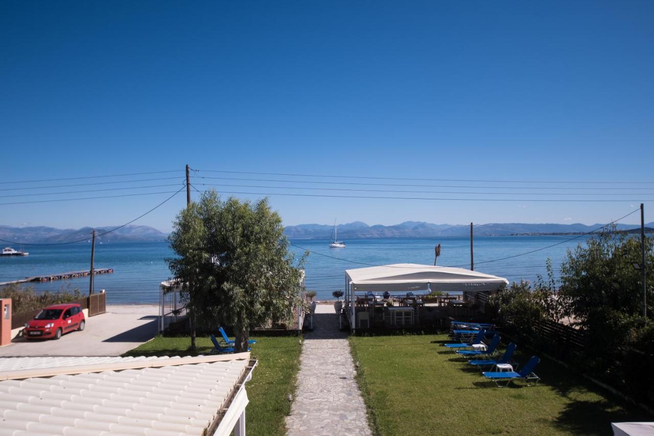 Christina Beachfront Rooms By Hotelius Petrití Εξωτερικό φωτογραφία