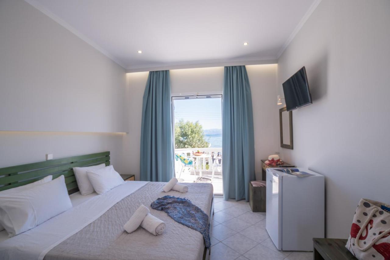 Christina Beachfront Rooms By Hotelius Petrití Εξωτερικό φωτογραφία