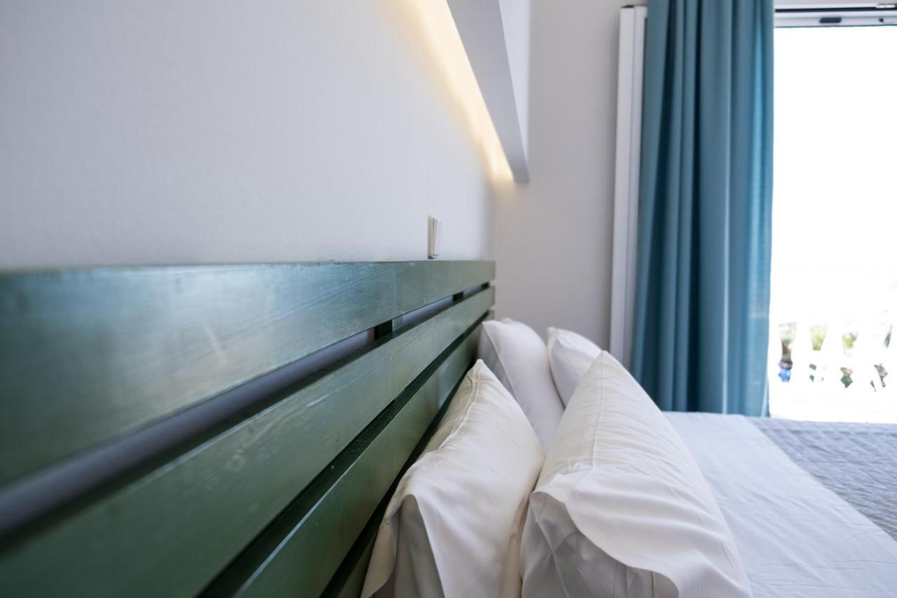 Christina Beachfront Rooms By Hotelius Petrití Εξωτερικό φωτογραφία