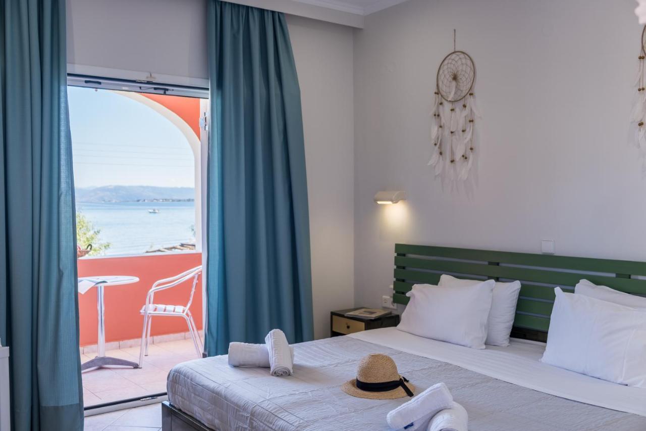 Christina Beachfront Rooms By Hotelius Petrití Εξωτερικό φωτογραφία